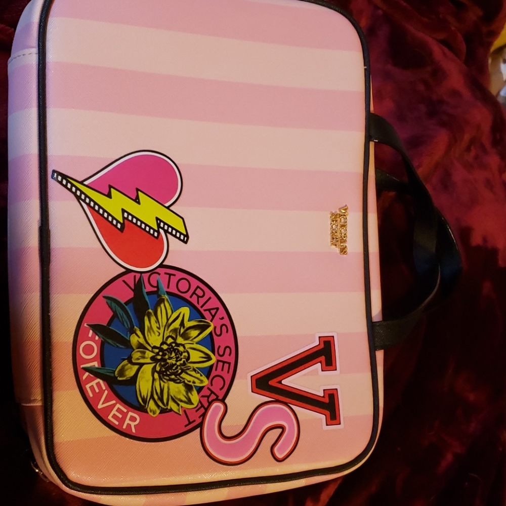 New VICTORIAS SECRET Bag